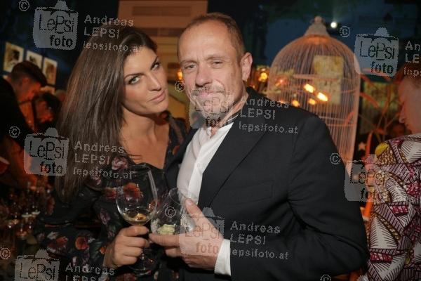 ONE of ONE feiert Jubiläum 29.10.2019 |  One of One  |  DOTS Group Jubiläumsparty mit Wiens High Society<br>im Bild:<br> Gery Keszler, Anna Huber,