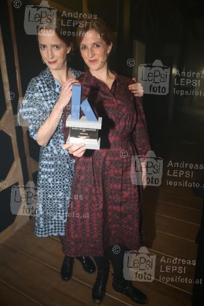 04.11.2019 |  Globe Wien |  Verleihungs-Gala<br>im Bild:<br> Birgit u. Nicole Radeschnig -Programmpreis