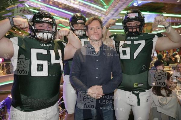 SUPERBOWL NIGHT 2020 02.02.2020 |  Admiral Arena Prater |  Promis in der VIP ZONE <br>im Bild:<br> US-Botschafter Trevor D. Traina,
