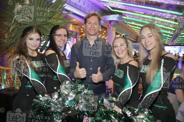 SUPERBOWL NIGHT 2020 02.02.2020 |  Admiral Arena Prater |  Promis in der VIP ZONE <br>im Bild:<br> US-Botschafter Trevor D. Traina,