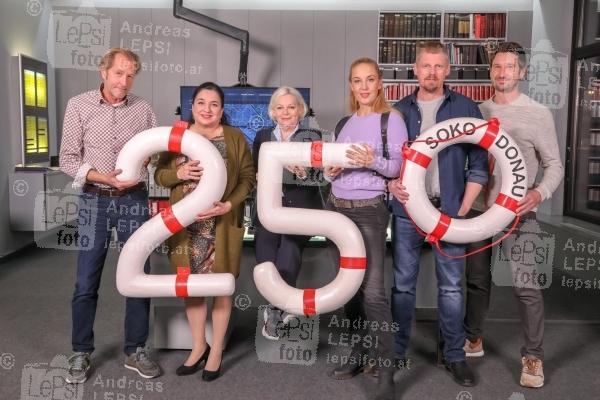 SOKO DONAU - feiert 250. Folge 09.11.2021 | Am Set | Satel Film | PR Robin Consult<br>im Bild:<br> Helmut Bohatsch, Maria Happel, Brigitte Kren, Lilian Klebow, Martin Gruber, Andreas Kiendl,