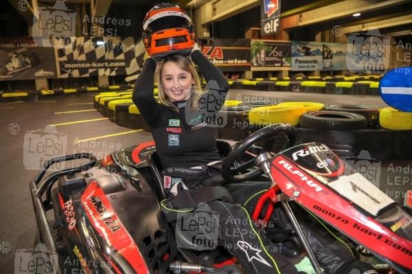 NASCAR-Challenge mit ALINA LOIBNEGGER 15.03.2022 | Monza Kartbahn | Österreichs schnellste Frau a.d. Kartbahn<br>im Bild:<br> Alina Loibnegger -Nascar Pilotin,