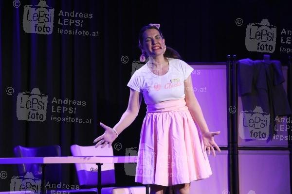 16.03.2022 |  CasaNova |  Premiere ihres neuen Kabarettprogramms<br>im Bild:<br> Aida Loos, -a d Bühne,