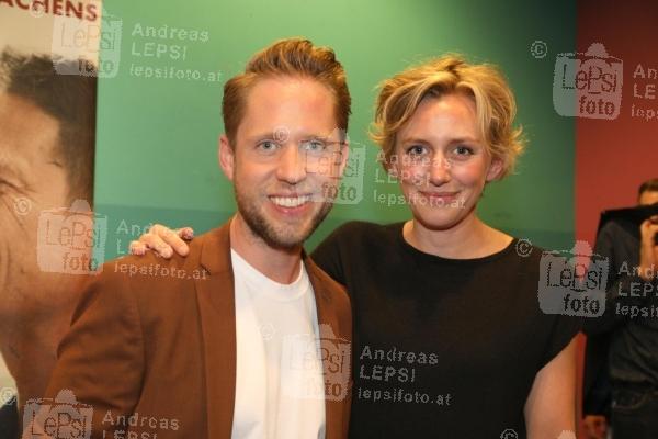 LIEBER KURT – Kinopremiere 15.09.2022 | Village Cinema Wien Mitte | Tragikomödie feiert in Wien Premiere<br>im Bild:<br> Markus Freistätter, Franziska Machens,