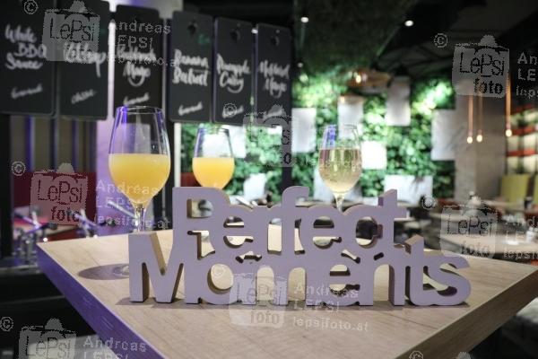 LE BURGER - Openeing 05.04.2023 | Westfield Donau Zentrum | Neue Burgermanufaktur für die Donaustadt<br>im Bild:<br> Stimmung u Übersicht, Interieur,