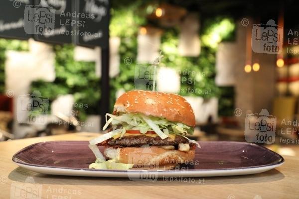 LE BURGER - Openeing 05.04.2023 | Westfield Donau Zentrum | Neue Burgermanufaktur für die Donaustadt<br>im Bild:<br> Stimmung u Übersicht,