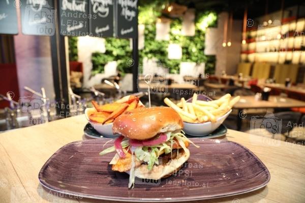 LE BURGER - Openeing 05.04.2023 | Westfield Donau Zentrum | Neue Burgermanufaktur für die Donaustadt<br>im Bild:<br> Stimmung u Übersicht,