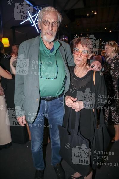 Österreichischer Filmpreis 2023 15.06.2023 | Globe Wien | Verleihungsgala d. Akademie des Österreichischen Films<br>im Bild:<br> Walter Kindler -mit Gattin Ingrid Koller,