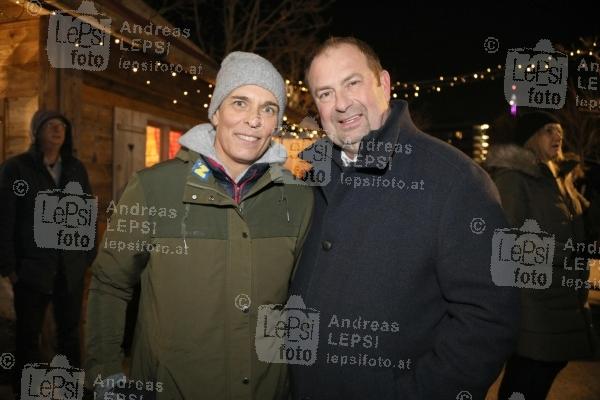ALM ADVENT 2023 – Opening 23.11.2023 | Messe Wien | Das Adventdorf in Wien!<br>im Bild:<br> Michaela Dorfmeister, BV Alexander Nikolai,