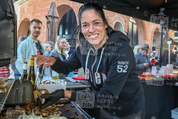 Webers grosses Frühlingspresseevent 2025 03.04.2025 | Das Steinhart | Innovative Neuheiten – Trends am BBQ-Markt<br>im Bild:<br> Yulia Haybäck -Grillmeisterin,